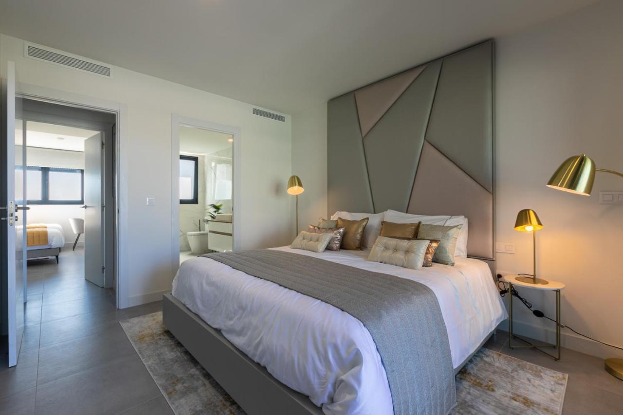 The Golden Oasis Penthouse Apartment Estepona Bagian luar foto