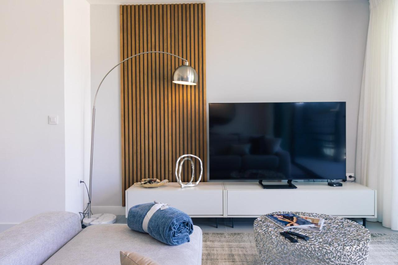 The Golden Oasis Penthouse Apartment Estepona Bagian luar foto