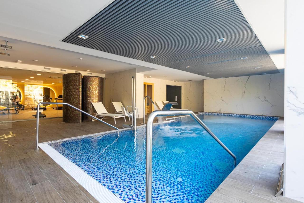 The Golden Oasis Penthouse Apartment Estepona Bagian luar foto
