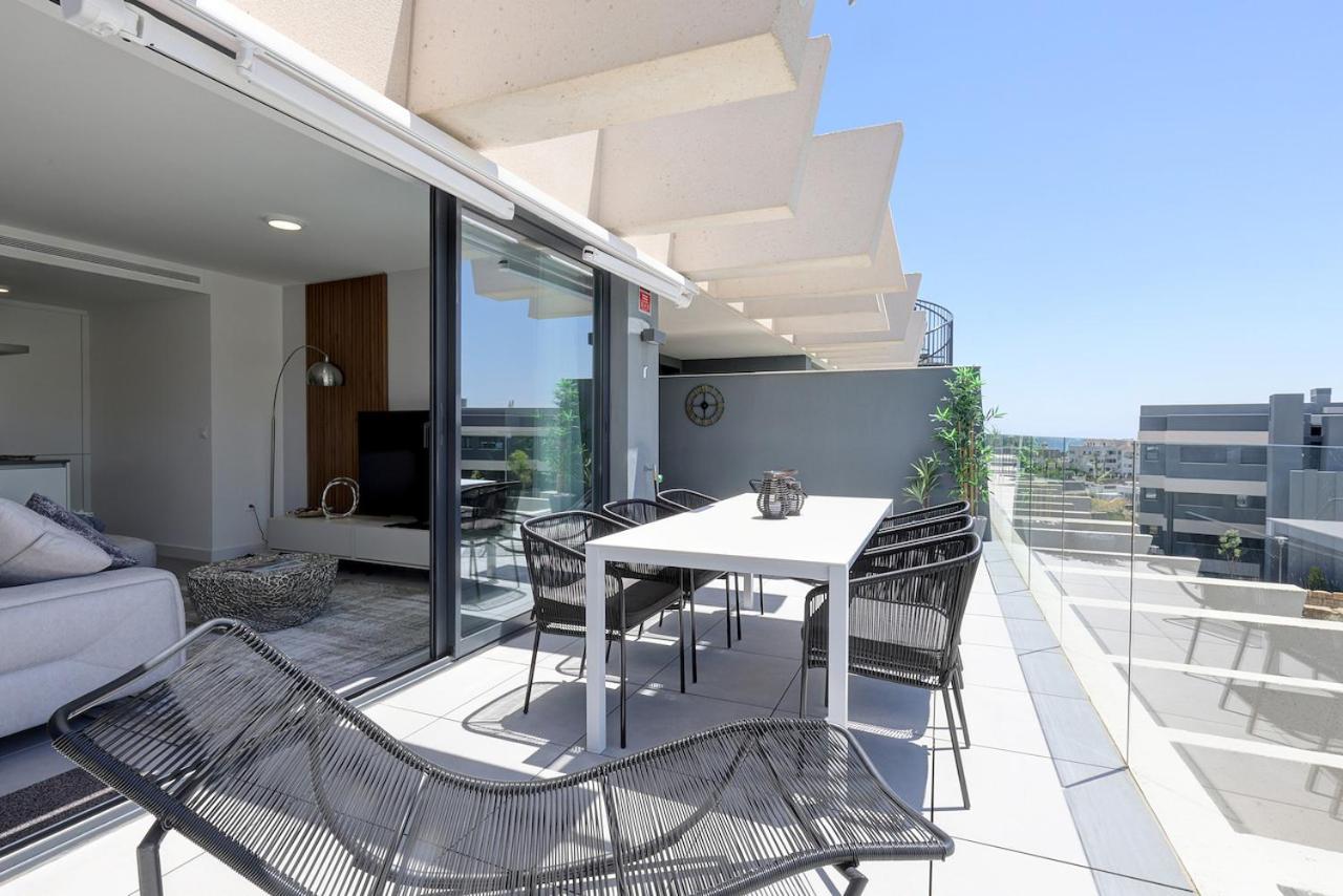 The Golden Oasis Penthouse Apartment Estepona Bagian luar foto