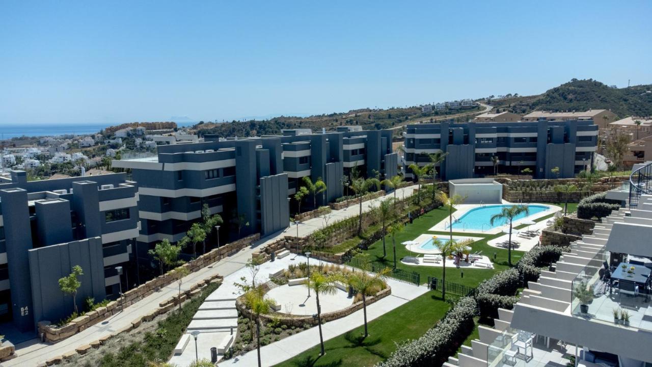 The Golden Oasis Penthouse Apartment Estepona Bagian luar foto